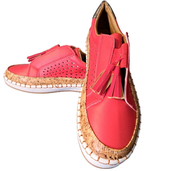 Slip On Sneaker W/ Tassels Size 40 - Picture 1 of 11